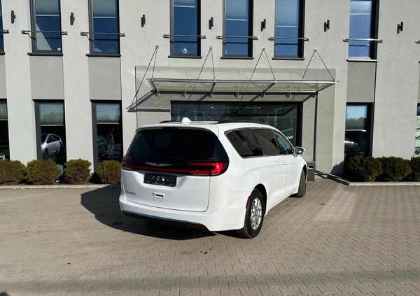 Chrysler Pacifica cena 159000 przebieg: 47098, rok produkcji 2022 z Ozimek małe 277